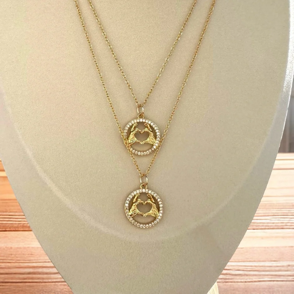 Taylor Swift Heart Hands Sign Fearless Eras Gold Necklace Pendant‎